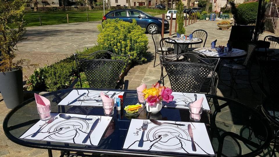 Auberge Henri IV Segur-le-Chateau エクステリア 写真